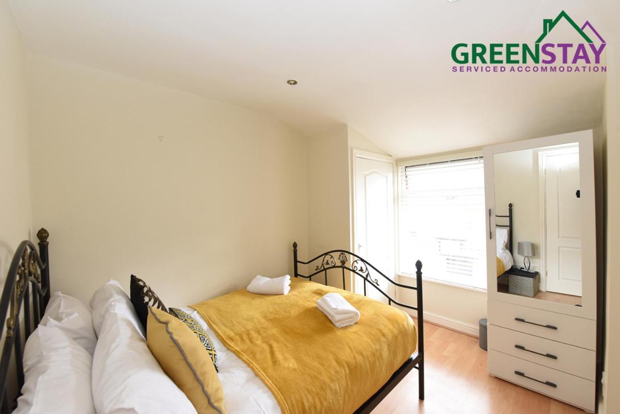 "Honeysuckle House Chester" By Greenstay Serviced Accommodation - Large 3 Bed House, Sleeps 6, Perfect For Contractors, Business Travellers, Families & Groups 外观 照片